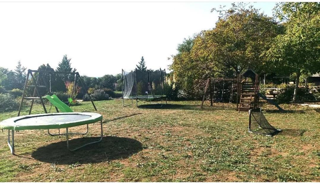 N°2 Gite 4 Personnes* Au Coeur De La Nature Saint-Aubin-de-Nabirat Εξωτερικό φωτογραφία